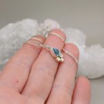 "Belső egyensúly" - kézzel készült ezüst és arany amulett topázzal