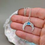 "Égi harmat" - kézzel készült ezüst talizmán kalcedonnal