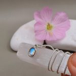 "Nature details - A nőiesség köve" ezüst charm