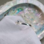 "Nature Details - Havasi gyopár" - kézzel készült ezüst gyűrű akvamarinnal