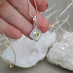 "A belső fény transzformációja" ezüst amulett