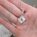 "A belső fény transzformációja" ezüst amulett