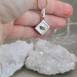 "A belső fény transzformációja" ezüst amulett