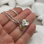 "Nature details - Opál és réti virág" ezüst charm