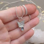 "Megújulás Pillangó -Topázzal" - ezüst amulett