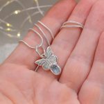 "Megújulás Pillangó -Topázzal" - ezüst amulett