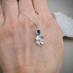 "Nature Details - Tavaszi ébredés" - kézzel készült ezüst amulett turmalinnal