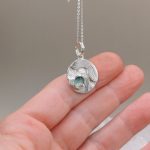 "Nature details - kyanite hullámzás" - kézzel készült ezüst medál