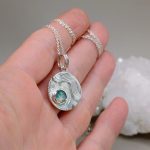 "Nature details - kyanite hullámzás" - kézzel készült ezüst medál