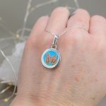 "Virágzás" pink - kék cloisonné ezüst medál 