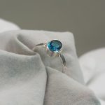 "Nature details - Swiss blue topáz" ezüst gyűrű