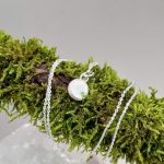 "Nature Details  A Föld és a fény találkozása" - kézzel vésett ezüst medál gránáttal