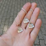 "Nature Details - Réti virág" ezüst fülbevaló és ezüst medál szett